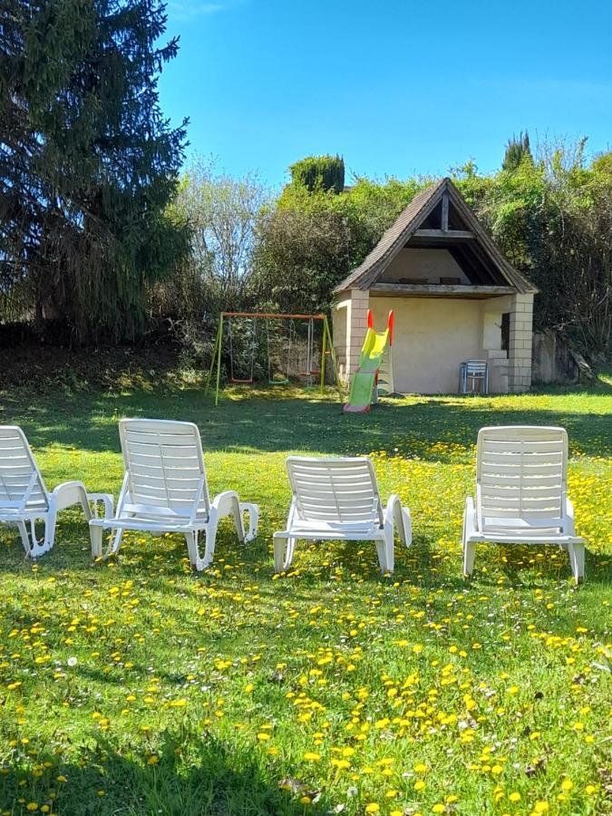 Maison Dans Ecrin De Verdure En Perigord Noir Saint-Cyprien  Exterior foto